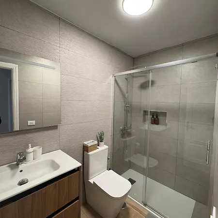 Moderno Con Amplia Terraza Y Vistas Al Mar Daire *